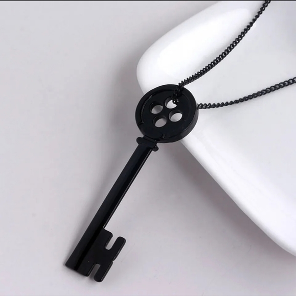 Coraline Metal Key Necklace - Picture 9 of 14